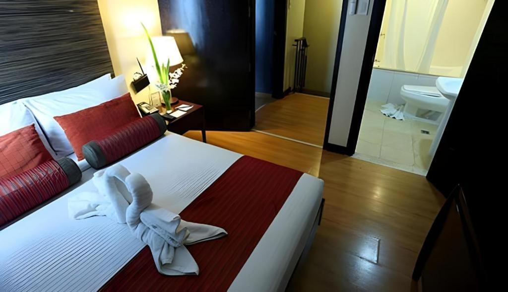 Lancaster Hotel Manila Mandaluyong Ngoại thất bức ảnh