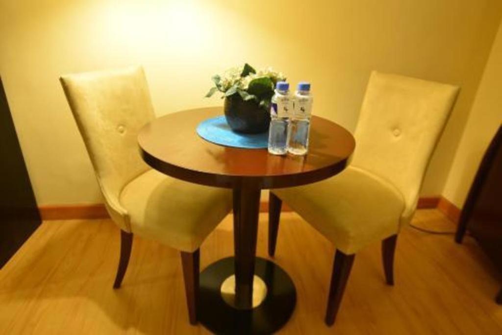 Lancaster Hotel Manila Mandaluyong Ngoại thất bức ảnh