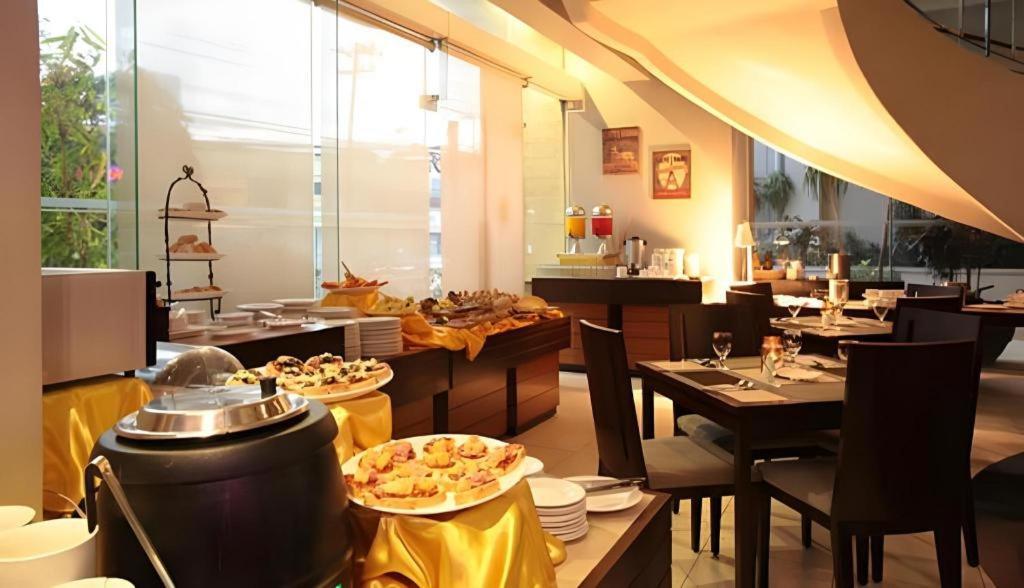 Lancaster Hotel Manila Mandaluyong Ngoại thất bức ảnh