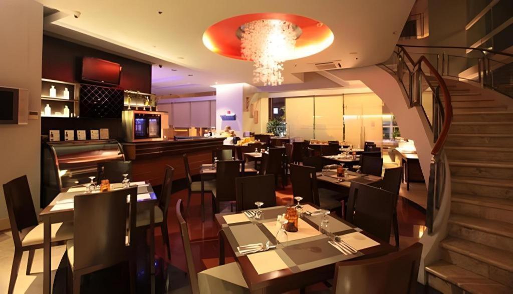 Lancaster Hotel Manila Mandaluyong Ngoại thất bức ảnh